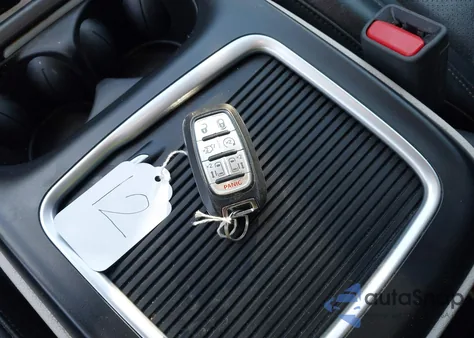 2017 Chrysler Pacifica Touring-L Plus z USA, uszkodzony, nr VIN 2C4RC1EG2HR511883